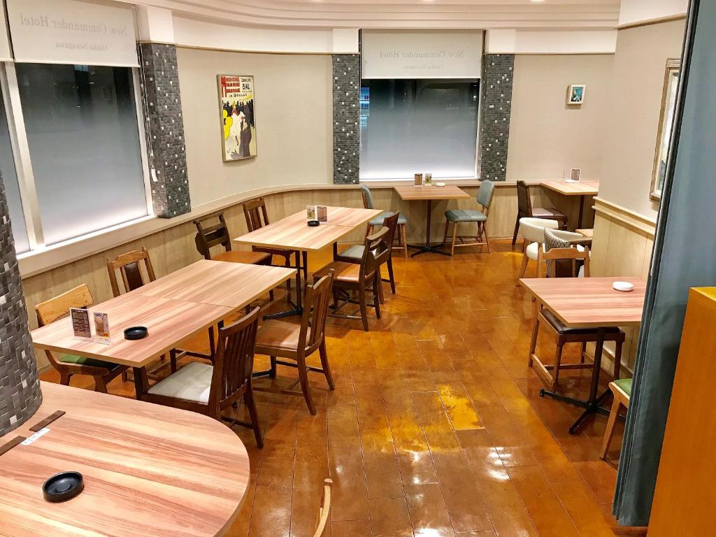 Restaurace v ubytování New Commander Hotel Osaka Neyagawa