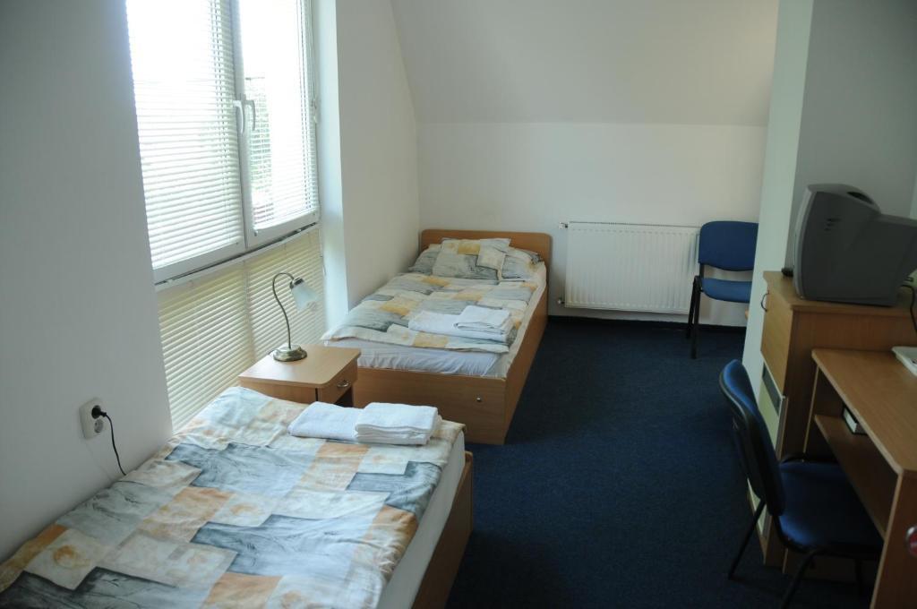 Huszár Panzió és Étterem - Habitación Doble O Gemela