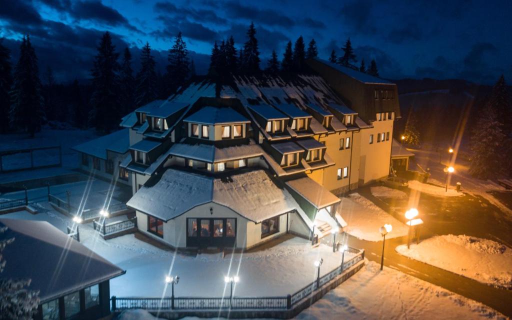 Budova, kde se hotel nachází