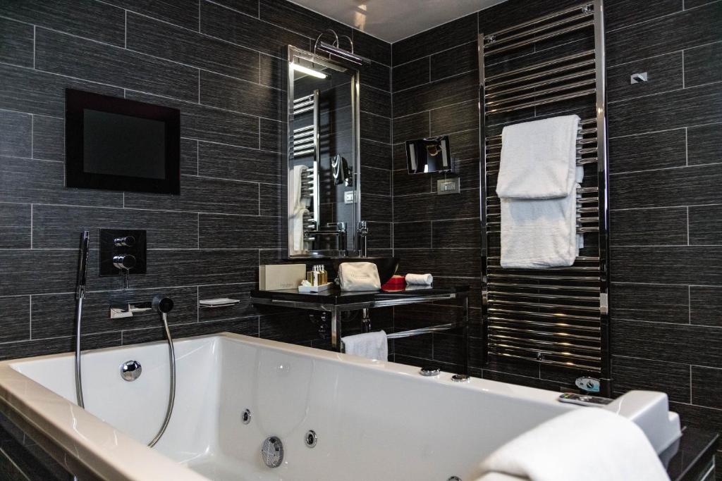 Avenue Lodge Hotel & Spa – photo 49