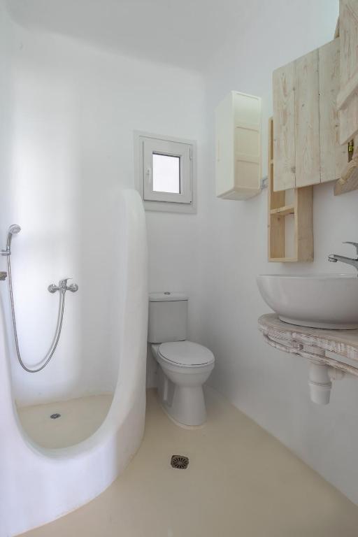 Kúpeľňa v ubytovaní Karystos Villas