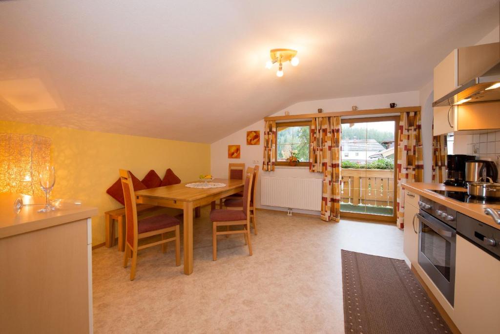 Kuchyň nebo kuchyňský kout v ubytování Gästehaus Wanker