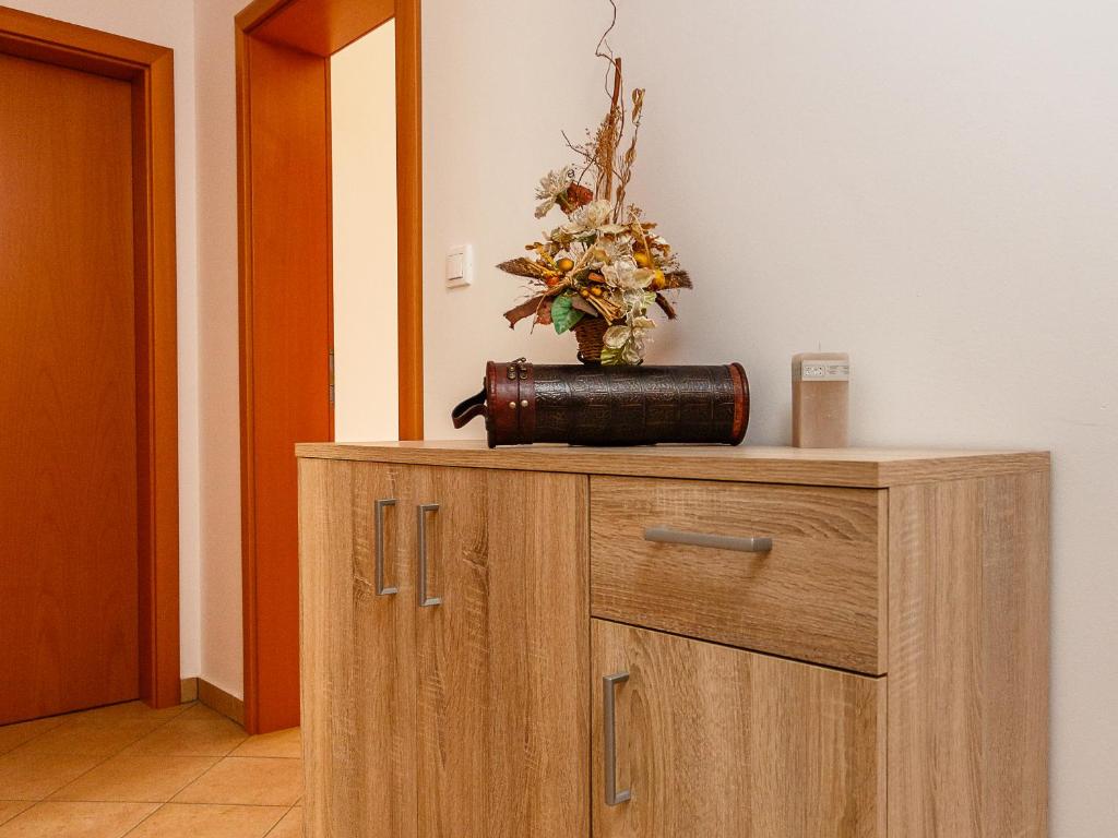 Mare & Mons Seafront Apartments - 5