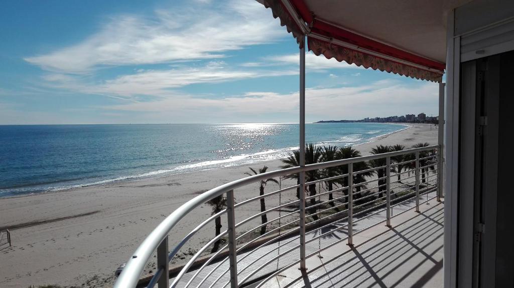 Edificio Montecarlo Playa San Juan, El Campello – Bijgewerkte ...