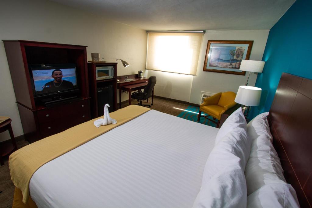TV a/nebo společenská místnost v ubytování Caribe Hotel Ponce