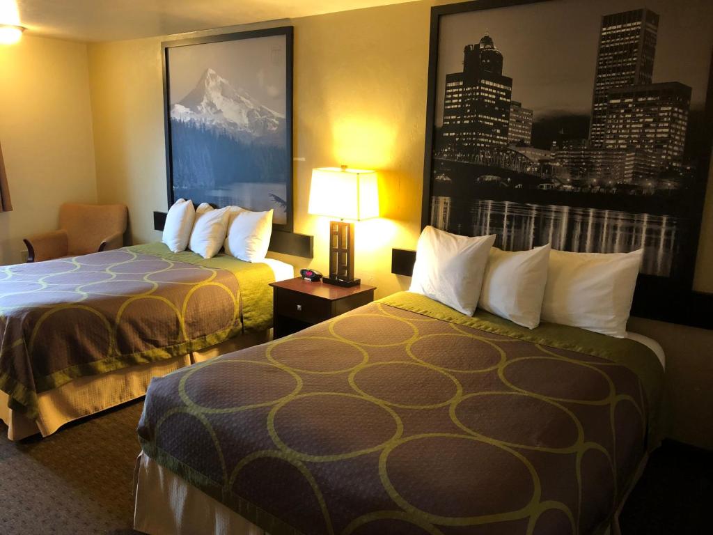 Super 8 by Wyndham Woodburn - Chambre Queen Avec 2 Lits Queen-Size - Non-Fumeurs
