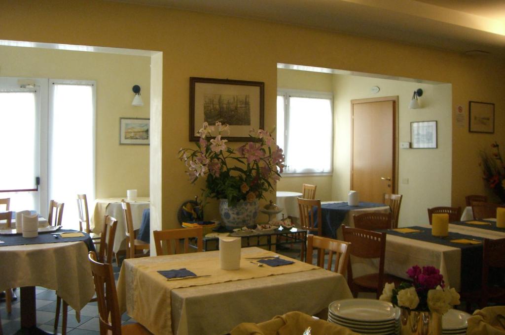 Posedenie v ubytovaní Hotel Lido