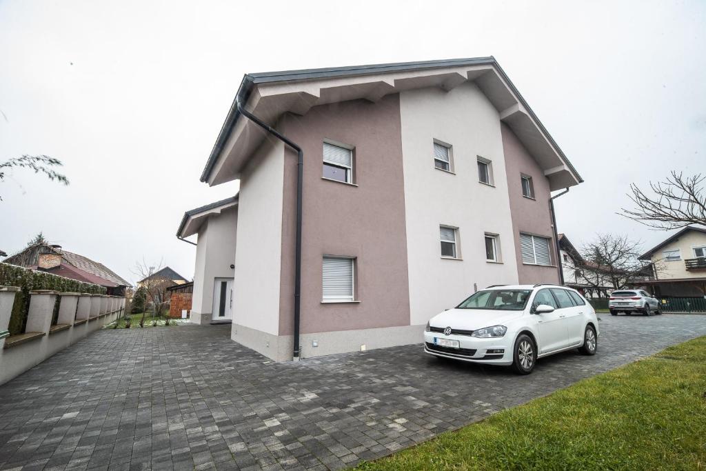 Budova, kde se apartmán nachází