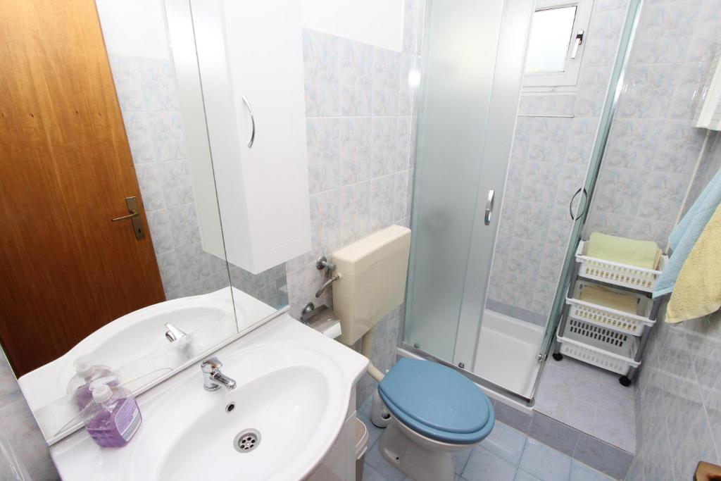 Apartments and Room Eva - 9