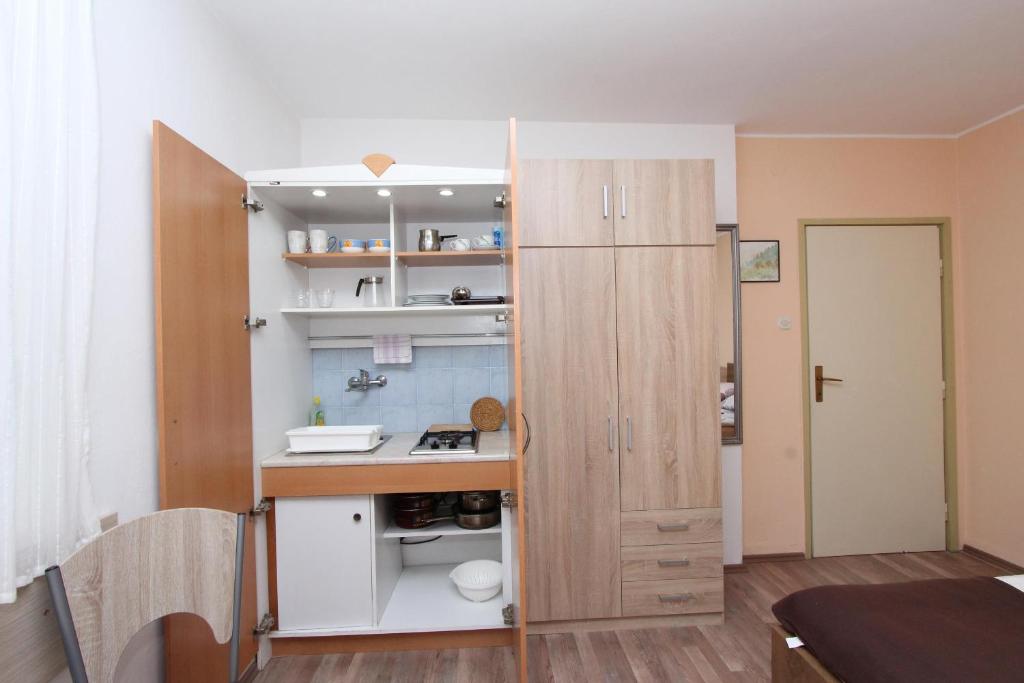 Apartments and Room Eva - 6