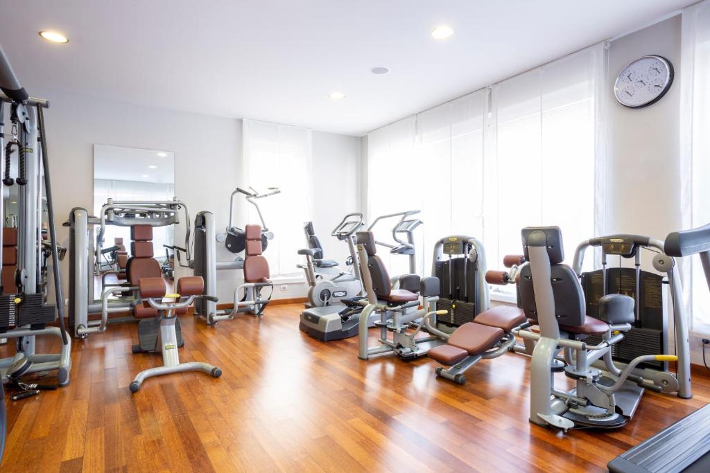 Fitness centrum a/nebo fitness zařízení v ubytování Manzi Hotel & Spa