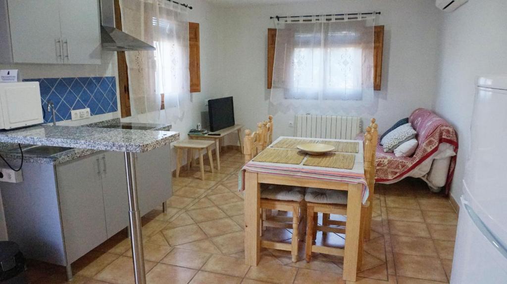 Encinar de Aguas Blancas, Dúdar – Updated 2023 Prices
