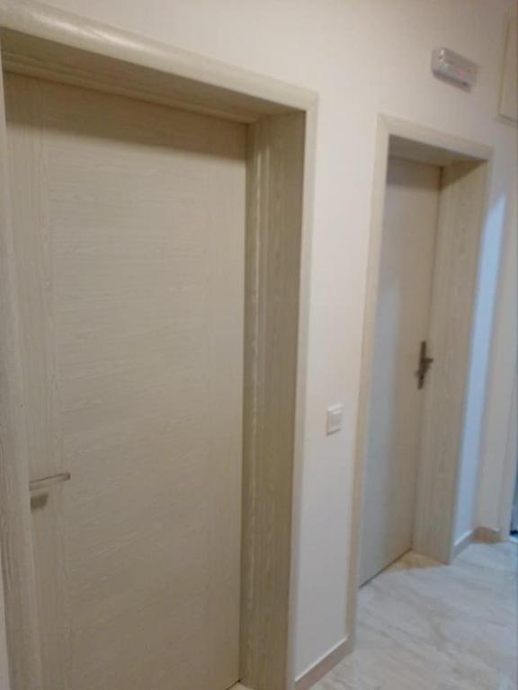 Fotografie z fotogalerie ubytování Apartmani M&V v destinaci Sutomore
