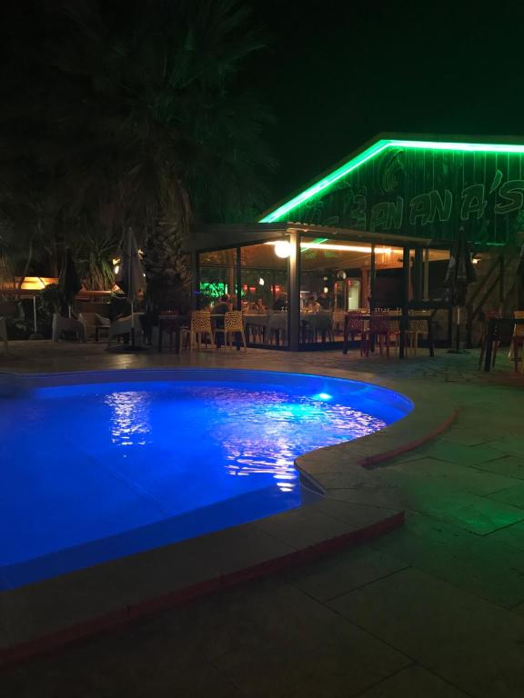 Le Banana's Hotel - 16