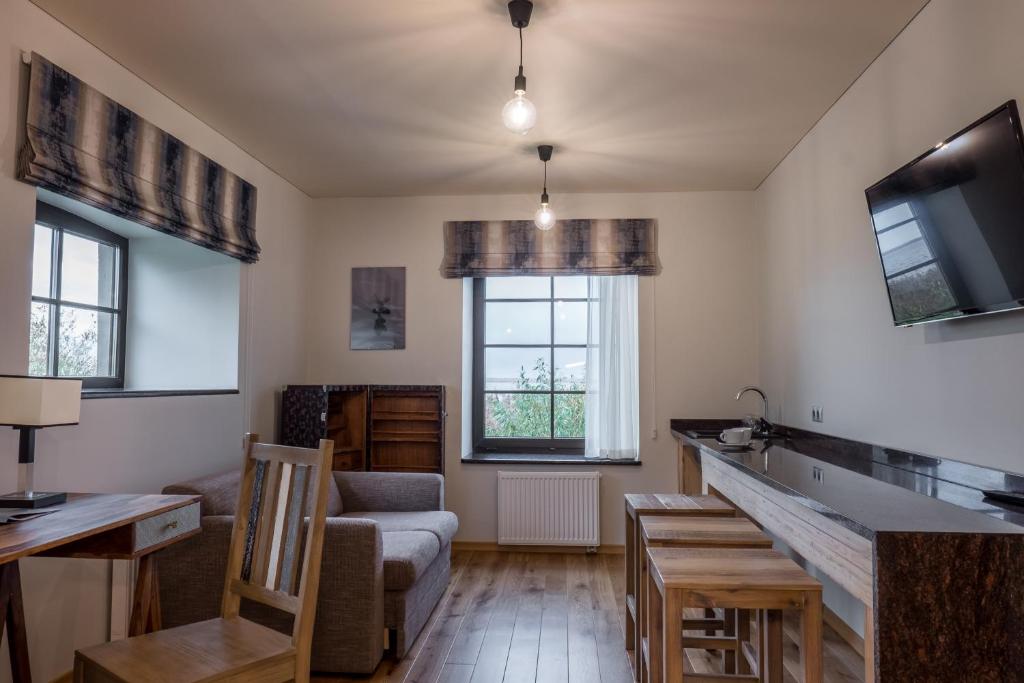 Žvejų užeiga - Suite With Lake View