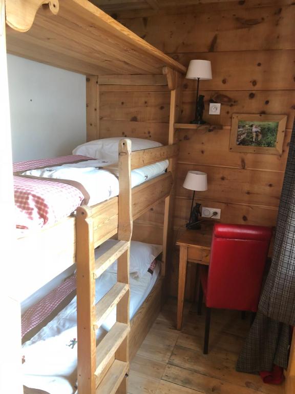 Postel nebo postele na pokoji v ubytování Hôtel Restaurant de la Chaussée