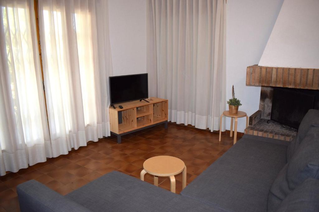TV a/nebo společenská místnost v ubytování Villa Salitre