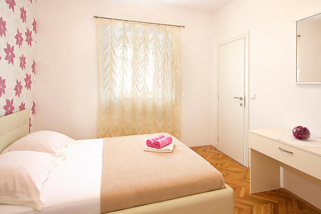 &#x41B;&#x456;&#x436;&#x43A;&#x43E; &#x430;&#x431;&#x43E; &#x43B;&#x456;&#x436;&#x43A;&#x430; &#x432; &#x43D;&#x43E;&#x43C;&#x435;&#x440;&#x456; Guest house Burin