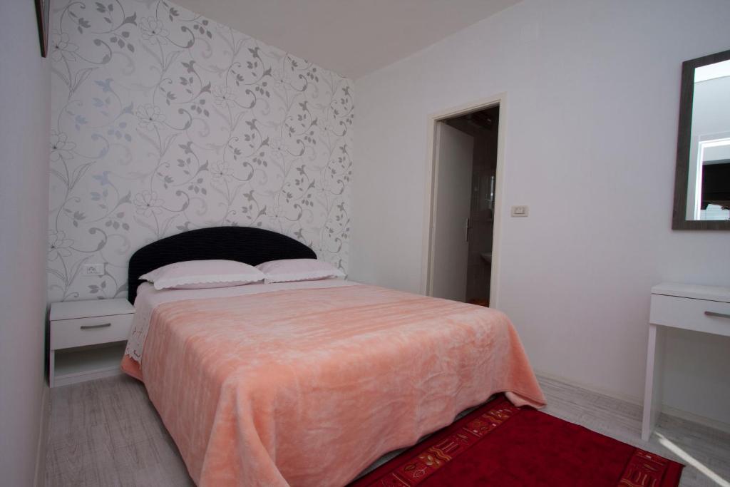 &#x41B;&#x456;&#x436;&#x43A;&#x43E; &#x430;&#x431;&#x43E; &#x43B;&#x456;&#x436;&#x43A;&#x430; &#x432; &#x43D;&#x43E;&#x43C;&#x435;&#x440;&#x456; Guest house Burin