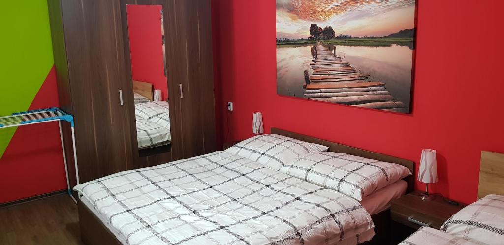 Voodi või voodid majutusasutuse Chata Na Kovárně toas