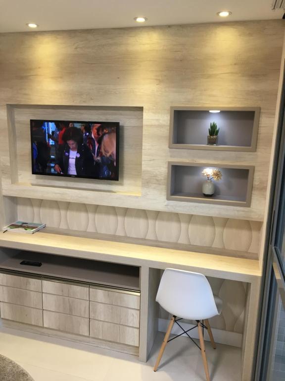 Estudio moderno com linda vista para a Serra