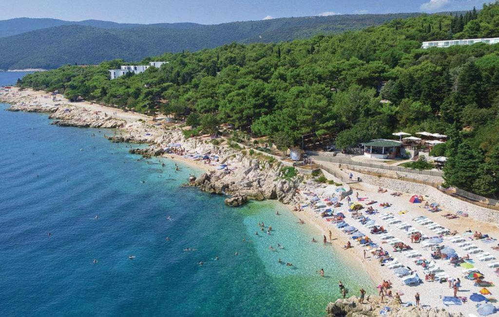 Zdjęcie z galerii obiektu Villa Kozljak, for 10 people, pool w mieście Kozljak