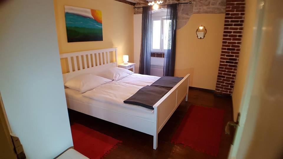 Zdjęcie z galerii obiektu Villa Kozljak, for 10 people, pool w mieście Kozljak