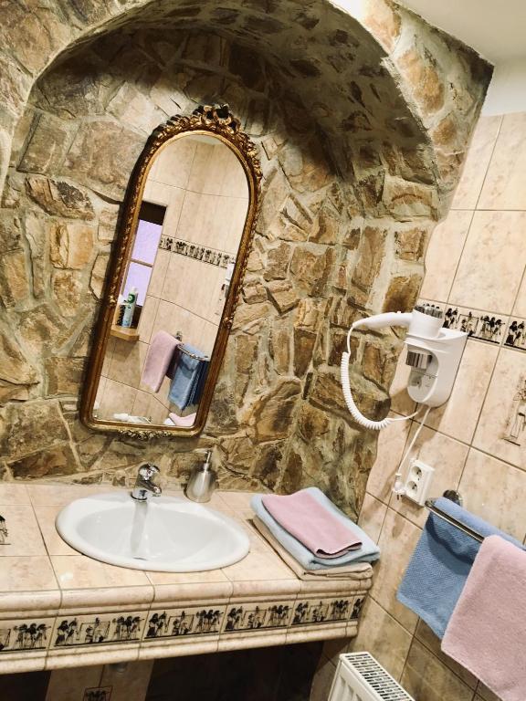Koupelna v ubytování Pension & Restaurant Atmosféra