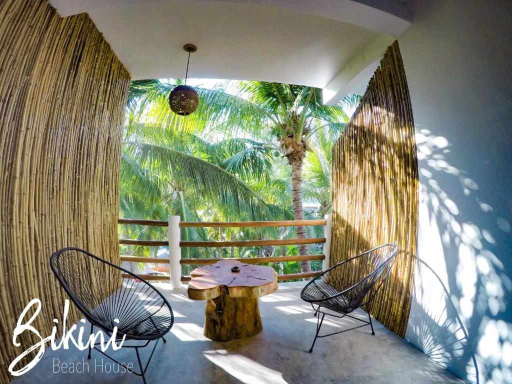 Bikini Beach House - Deluxe King Room