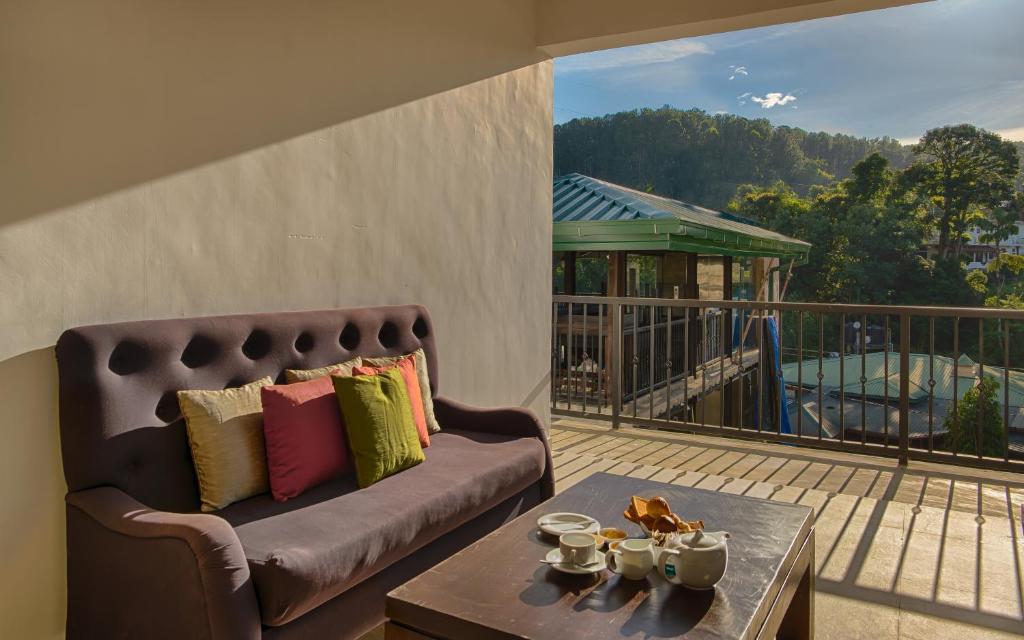 Nespecifikovaný výhled na hory nebo výhled na hory při pohledu z hotelu