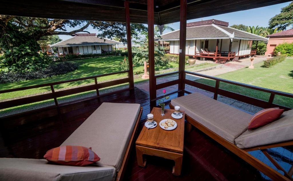 Area soggiorno di Bagan Thiripyitsaya Sanctuary Resort