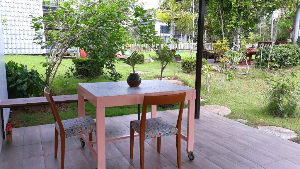 Korp View House - Two-Bedroom Cottage