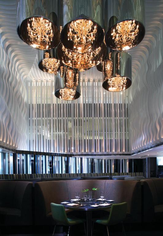 Un restaurant sau alt loc unde se poate mânca la The Mira Hong Kong