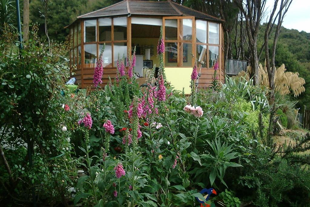 Zahrada ubytování Ngahere Hou Glamping