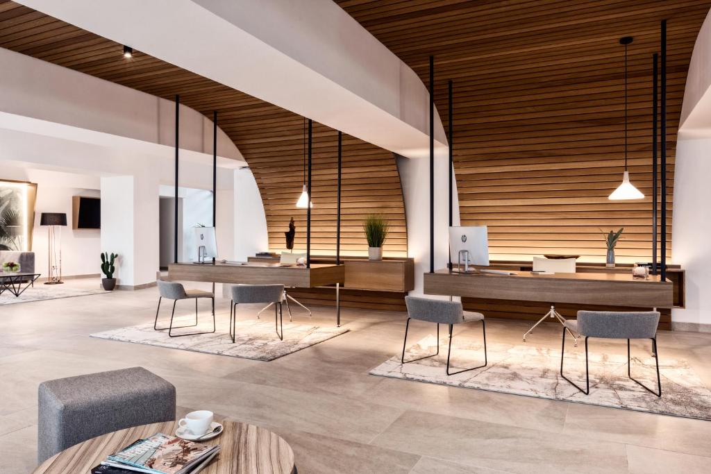 A seating area at Bordoy Alcudia Port Suites - Adults Only
