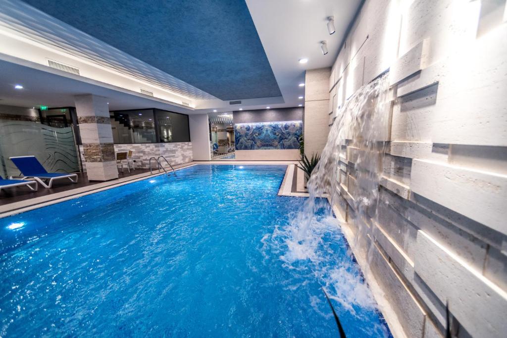 Bazén v ubytování Aghababyan's Hotel nebo v jeho okolí