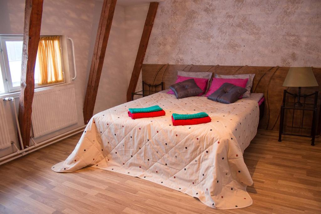 Mixed colors loft -majoitus - Grenier
