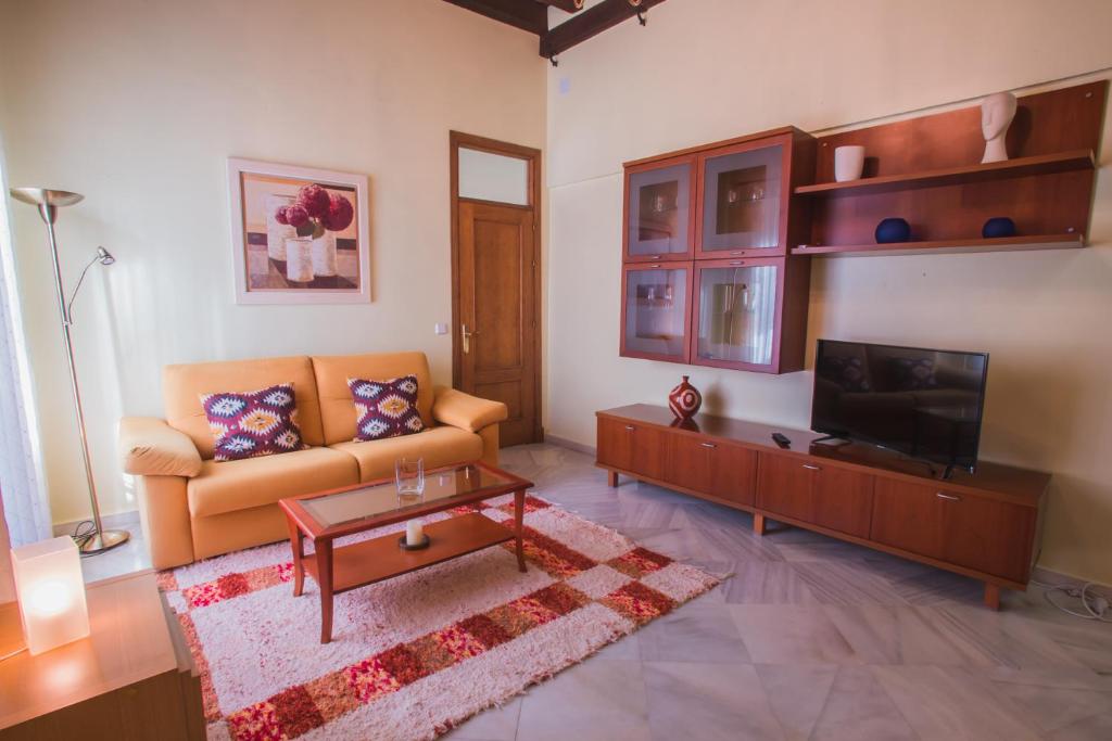 A seating area at Atico Cielos 102