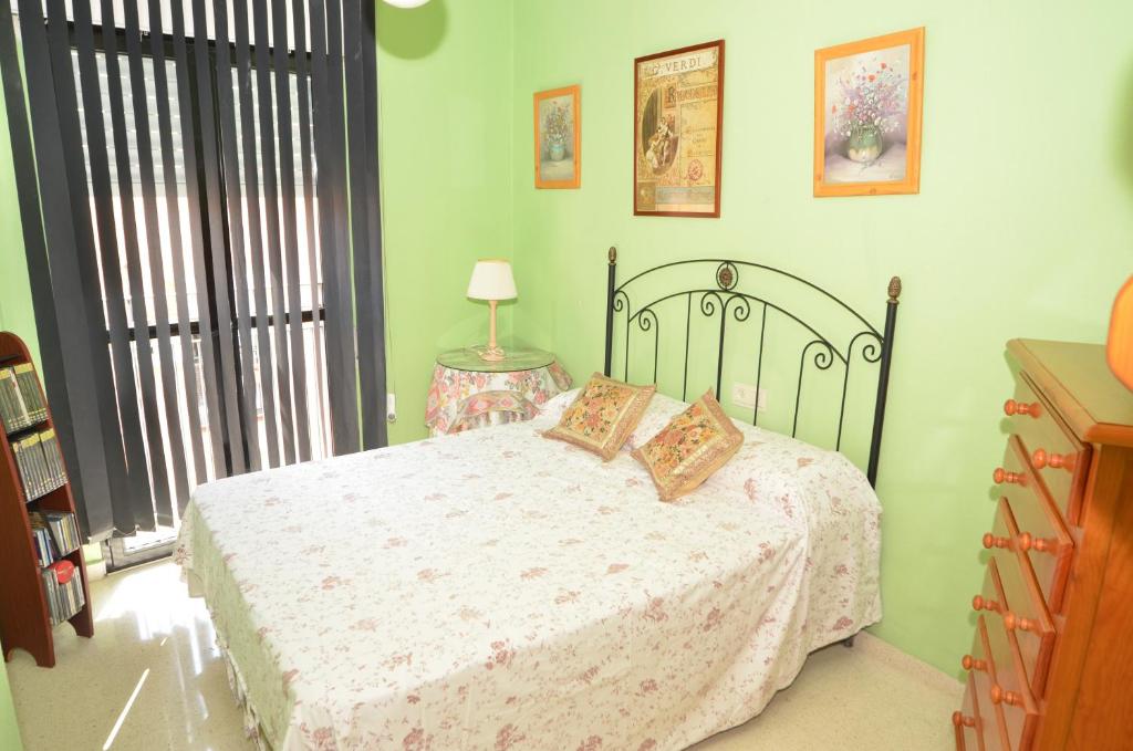 Posteľ alebo postele v izbe v ubytovaní habitacion centro historico malaga