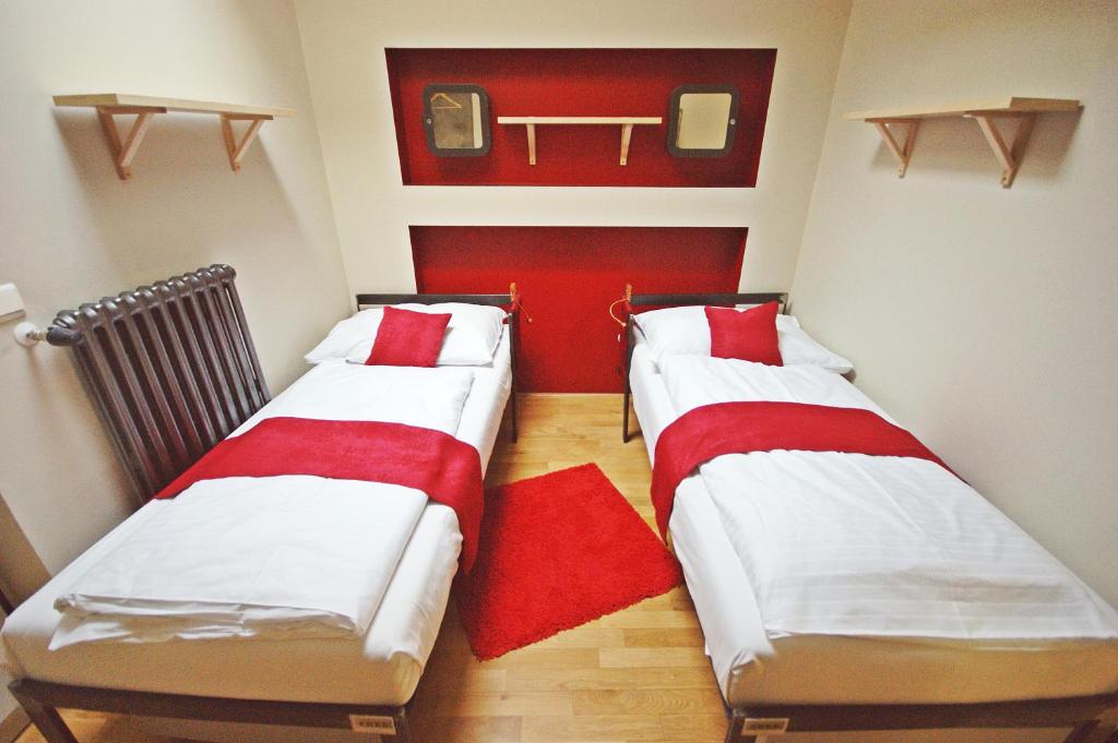 Czech Inn - Single Bed In Premium Mixed Dormitory