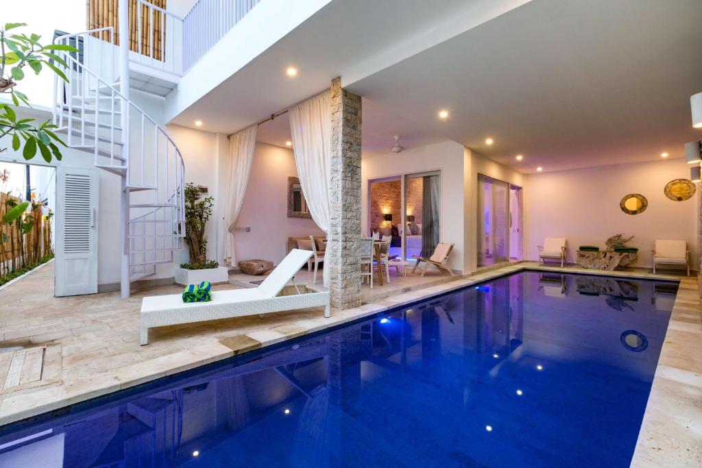 Bazén v ubytování Cocotoa Boutique Hotel & Villa nebo v jeho okolí