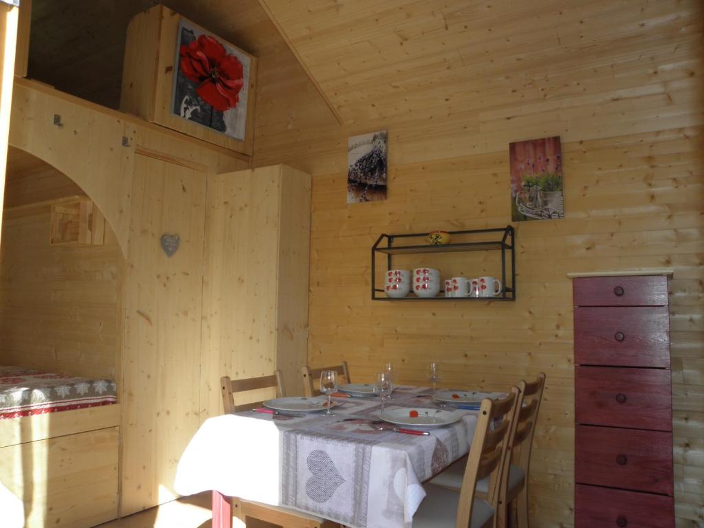 Fotografie z fotogalerie ubytování Provence Roulottes v destinaci Barbentane