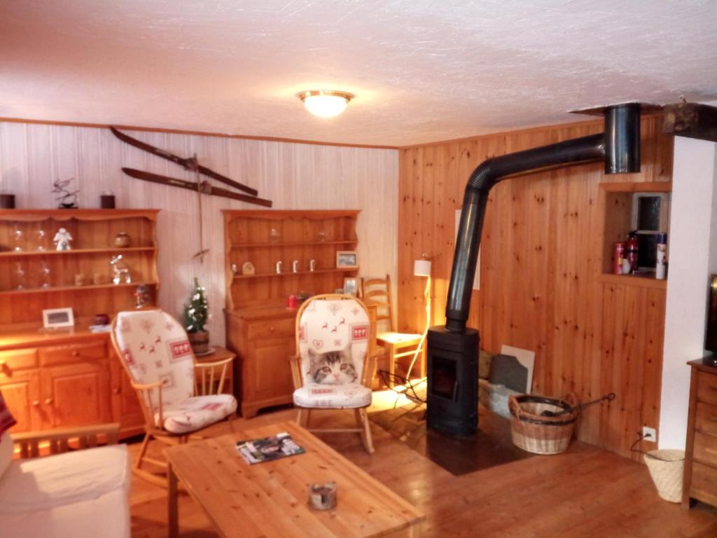 Istumisnurk majutusasutuses Chalet Beauroc