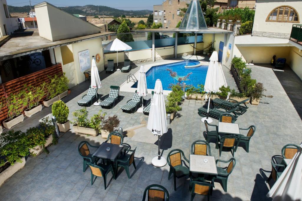 Bazén v ubytování Hotel Rural Jaumet nebo v jeho okolí