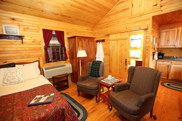 Watson Estate BnB & Deer Creek Winery - Cottage With Garden View