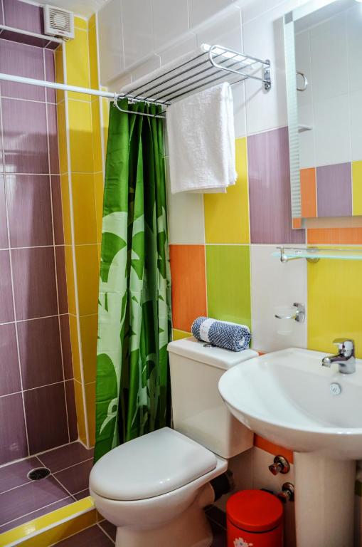 Anthena Studios - 12