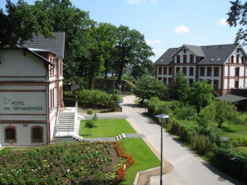 Zahrada ubytování Hotel Am Tiefwarensee