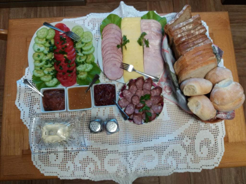 Fotografia z galérie ubytovania Gospodarstwo Agroturystyczne Chata na Izerskim Wzgórzu v destinácii Mirsk