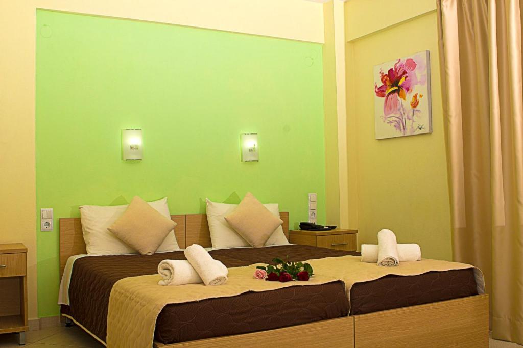 Anthena Studios - 16