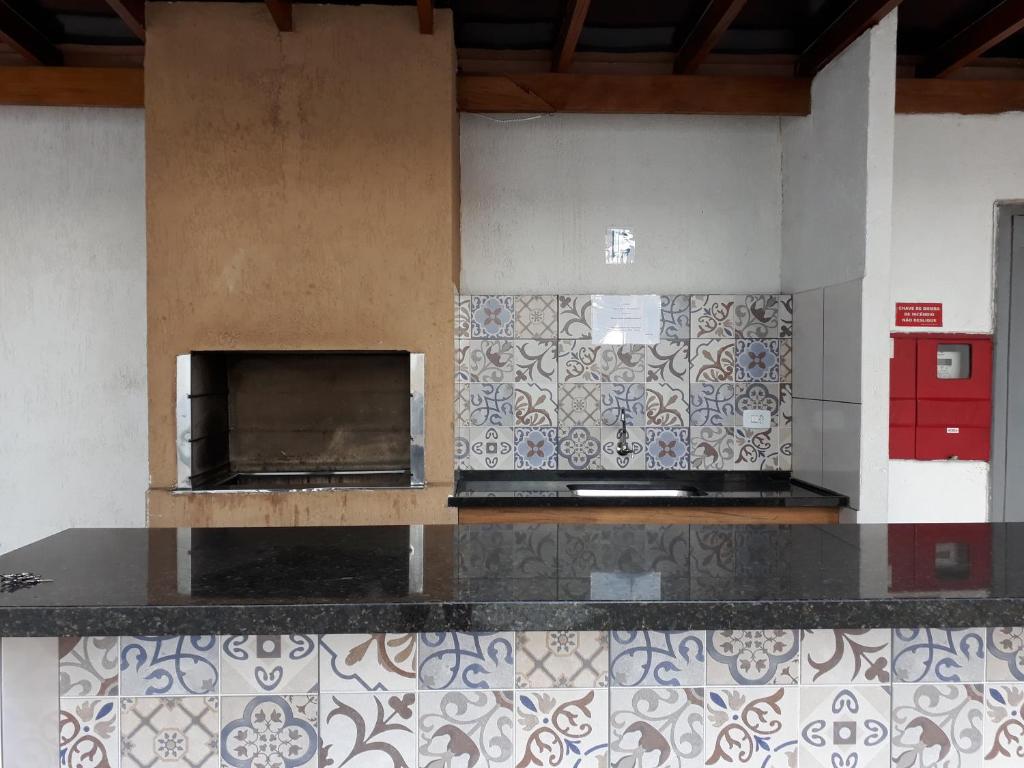  Apto em Condomínio com piscina